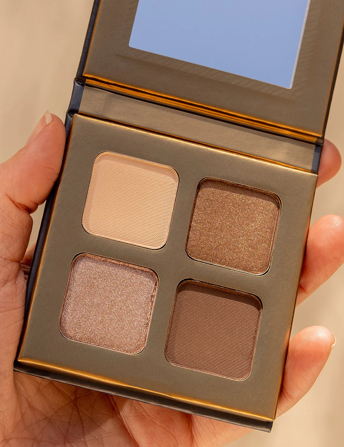 Inika Eyeshadow Quad Wind