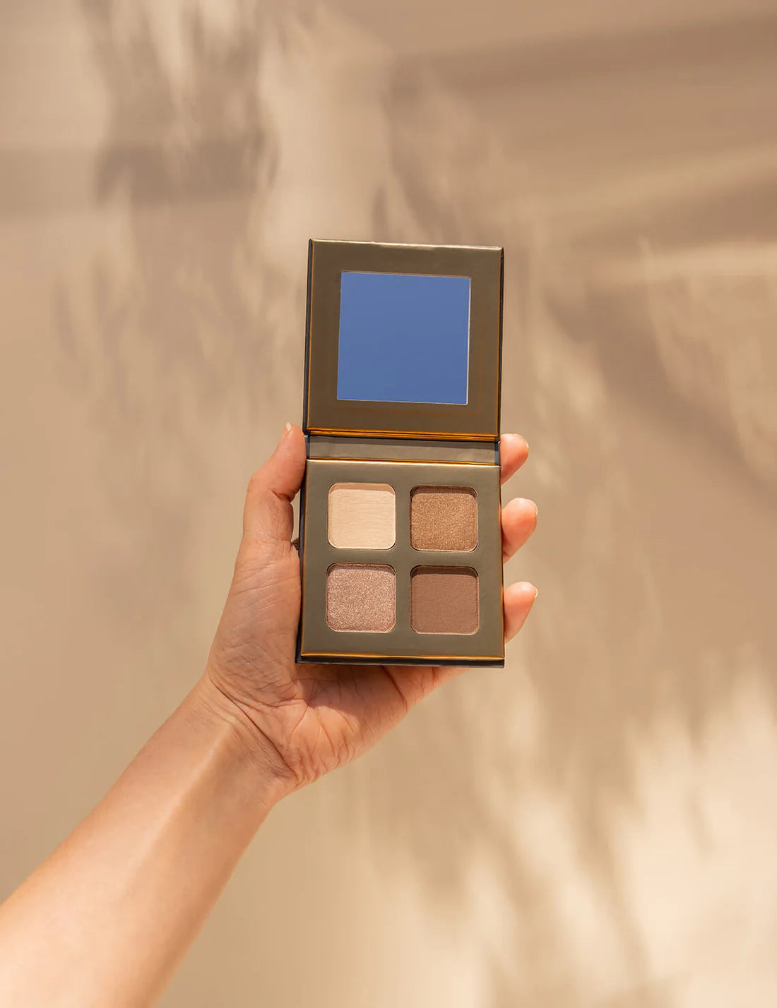Inika Eyeshadow Quad Wind