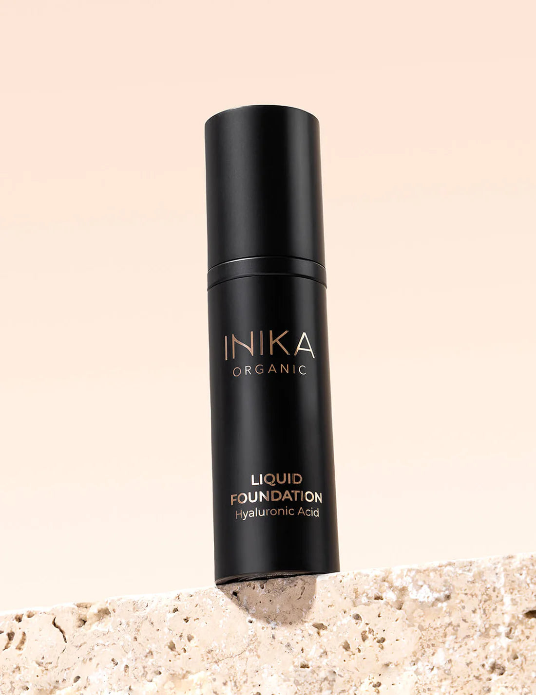 Inika Liquid Foundation Hyaluronic Acid Beige